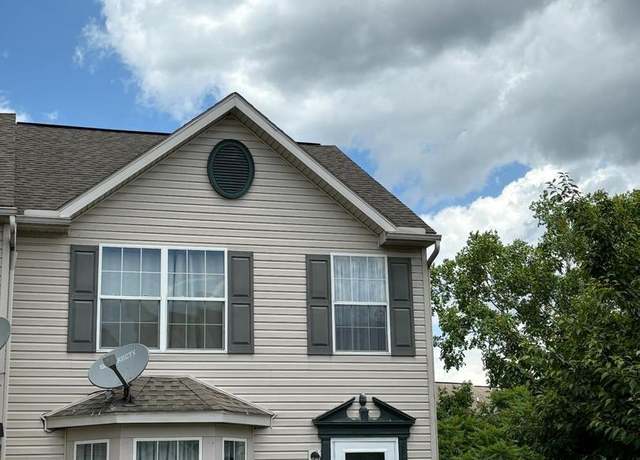 Property at 70 Zachary Dr, Hanover, PA 17331, 3 beds, 1.5 baths