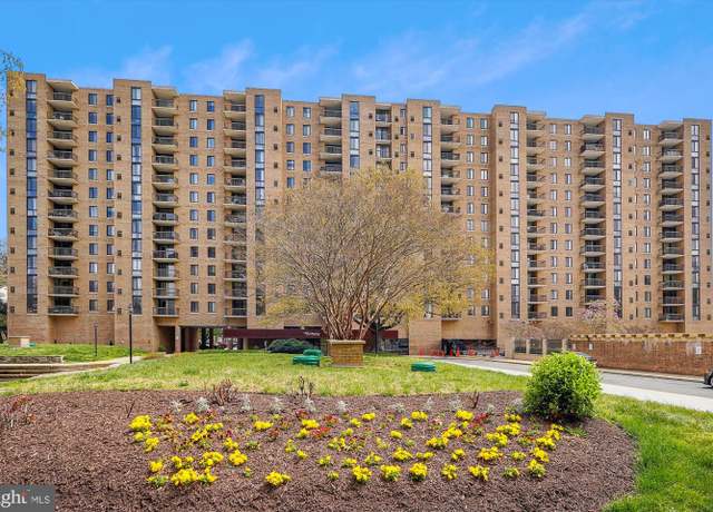 Property at 4500 S Four Mile Run Dr #110, Arlington, VA 22204, 1 bed, 1 bath