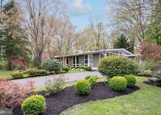 Property at 7800 Elba Rd, Alexandria, VA 22306, 5 beds, 4 baths