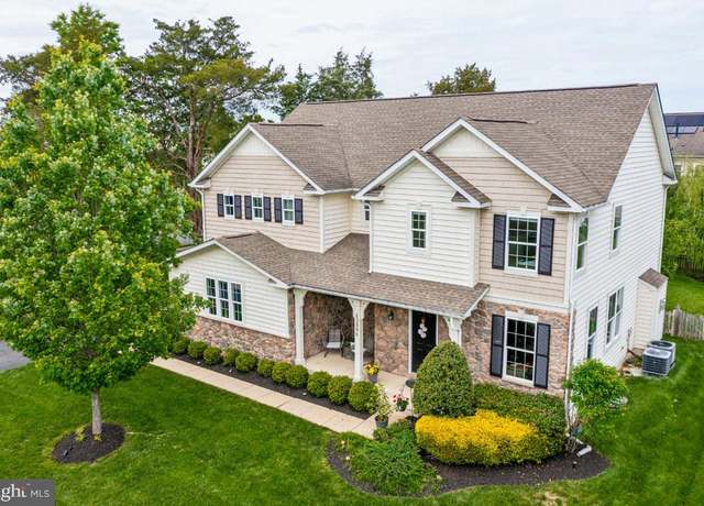 Property at 42004 Donnington Pl, Ashburn, VA 20148, 5 beds, 4.5 baths
