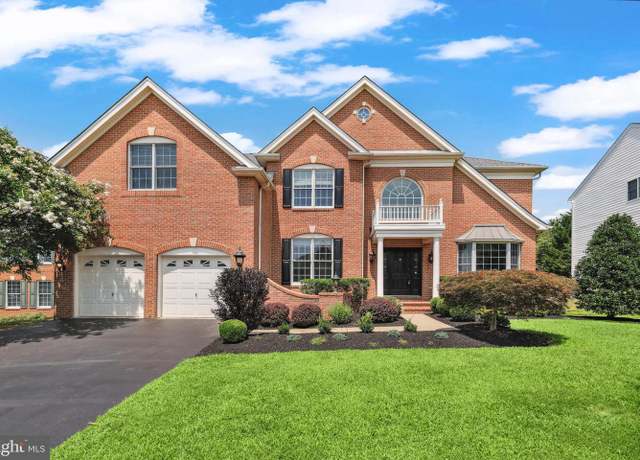Property at 5008 Desert Forest Ct, Haymarket, VA 20169, 4 beds, 4.5 baths