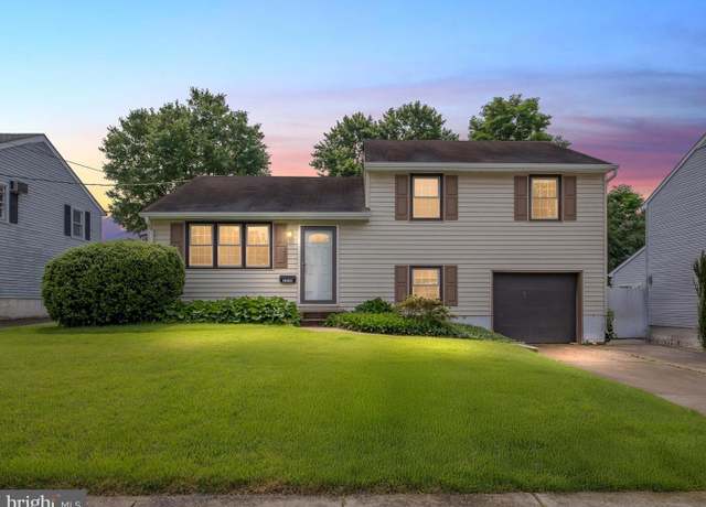 Property at 2306 Maxwellton Rd, Wilmington, DE 19804, 3 beds, 1.5 baths
