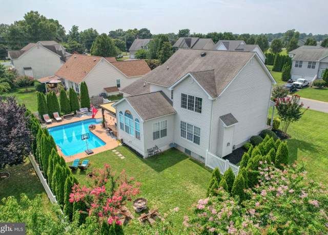 Property at 2 Royal Ct, Milford, DE 19963, 4 beds, 2.5 baths