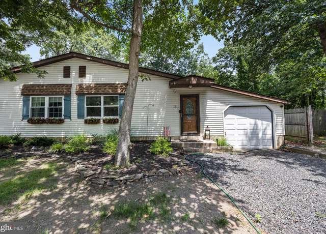 Property at 15 Colgate Rd, Atco, NJ 08004, 3 beds, 1 bath