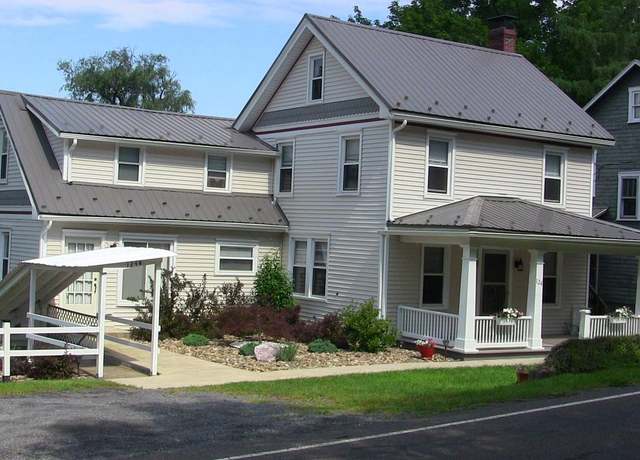 Property at 124 Boalsburg Rd, State College, PA 16801, 4 beds, 3 baths