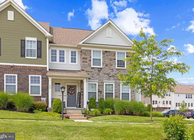 Property at 734 Sun Valley Ct, Chester Springs, PA 19425, 4 beds, 3 baths