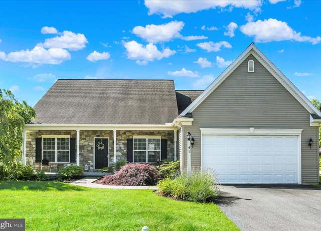 Property at 41 Union Crest Dr, Annville, PA 17003, 3 beds, 2 baths