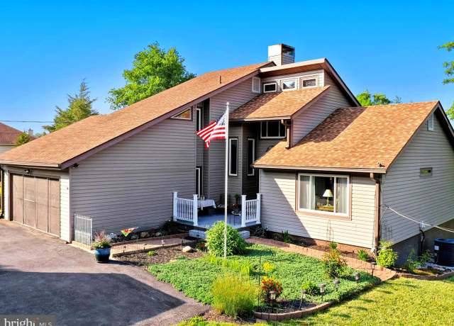 Property at 123 Windy Meadows Ct, Front Royal, VA 22630, 4 beds, 3 baths