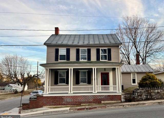 Property at 300 W Main St, Sharpsburg, MD 21782, 3 beds, 1.5 baths