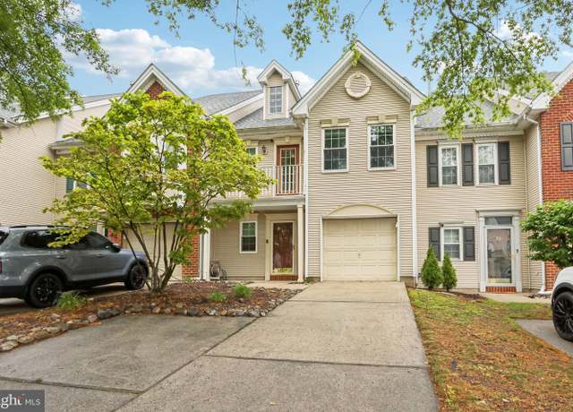 Property at 40 La Costa Dr, Blackwood, NJ 08012, 2 beds, 2.5 baths