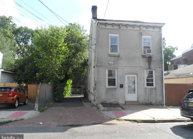 Property at 83 E Paul Ave, Trenton, NJ 08638, 6 beds, 3 baths