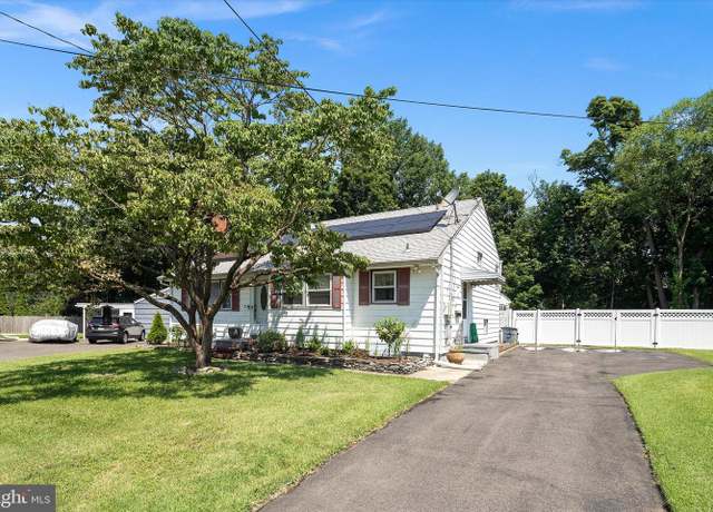 Property at 3 Heights Ter, Hamilton, NJ 08620, 4 beds, 2 baths