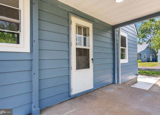 Property at 3540 Snowden Ave, Bristol, PA 19007, 4 beds, 1 bath