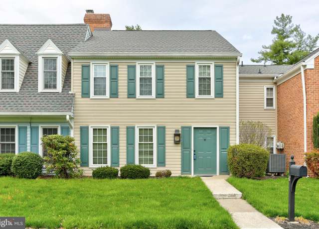 Property at 12 Kings Arms, Mechanicsburg, PA 17050, 2 beds, 2.5 baths