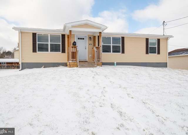 Property at 613 Florence St, Philipsburg, PA 16866, 3 beds, 2 baths