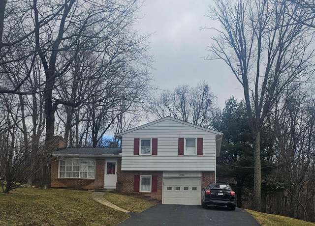 Property at 13392 South Ave, Blue Ridge Summit, PA 17214, 3 beds, 2 baths