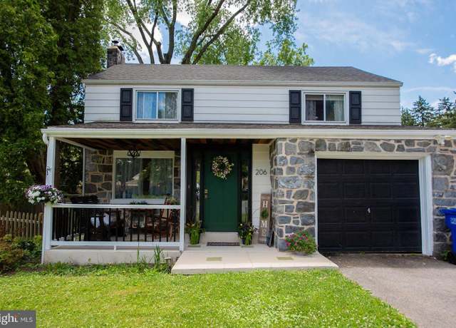 Property at 206 Meadia Ave, Lancaster, PA 17602, 3 beds, 1.5 baths
