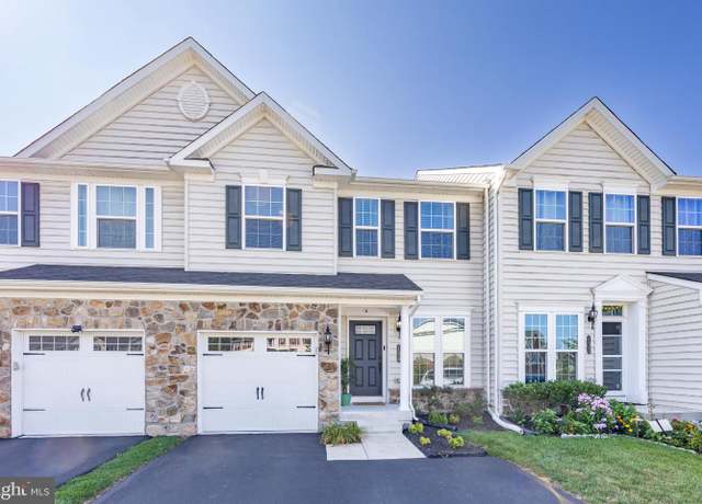 Property at 134 Briarwood, Colmar, PA 18915, 3 beds, 3.5 baths
