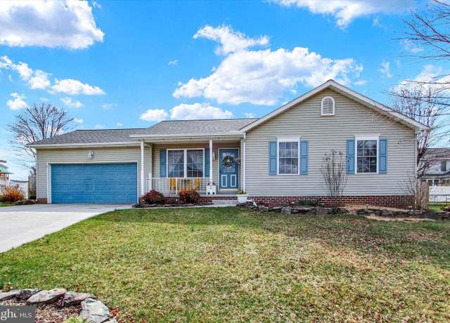 Property at 1668 Beech Ln, Hanover, PA 17331, 3 beds, 2 baths