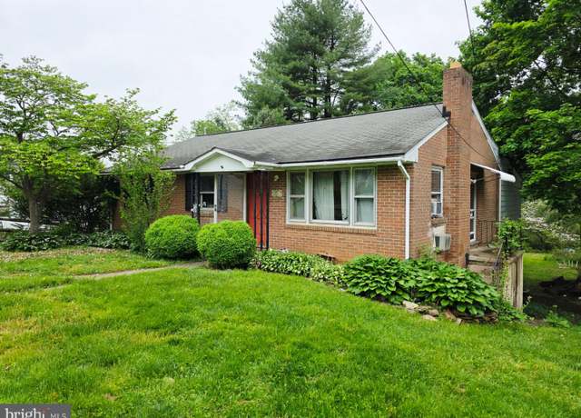 Property at 217 Main St, Delta, PA 17314, 4 beds, 2 baths