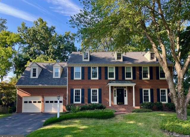 Property at 13823 Foggy Hills Ct, Clifton, VA 20124, 5 beds, 3.5 baths