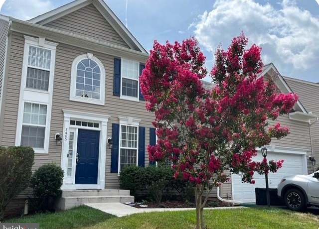 Property at 7405 Pensacola Pl, Gainesville, VA 20155, 6 beds, 4.5 baths