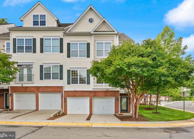 Property at 13800 Breezy Ridge Way #101, Woodbridge, VA 22191, 3 beds, 2.5 baths