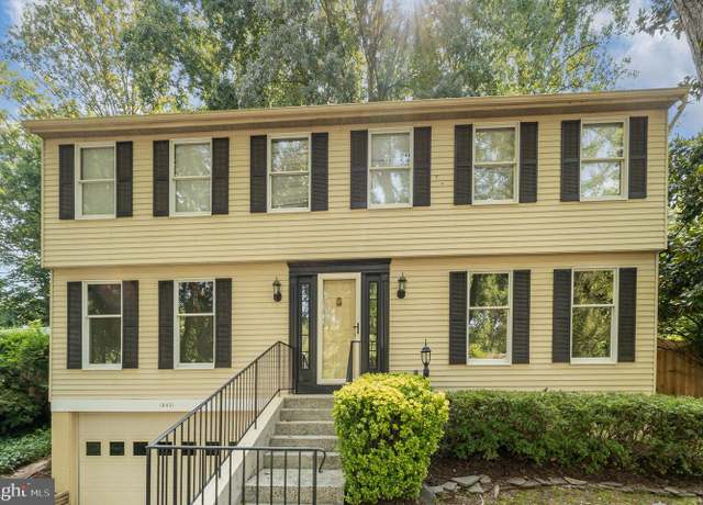 Property at 15431 Silvan Glen Dr, Dumfries, VA 22025, 4 beds, 2 baths