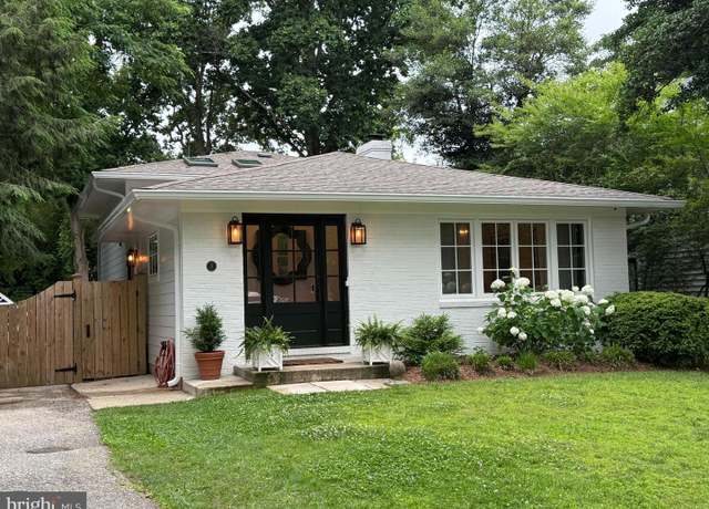 Property at 8 Lawrence Ave, Annapolis, MD 21403, 4 beds, 3 baths