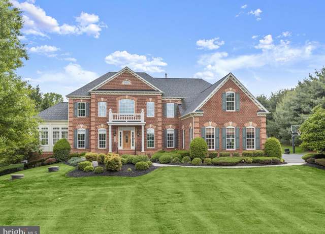 Property at 12810 Macbeth Farm Ln, Clarksville, MD 21029, 5 beds, 5.5 baths