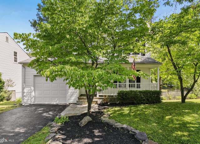 Property at 13305 Cloverdale Pl, Germantown, MD 20874, 3 beds, 3 baths