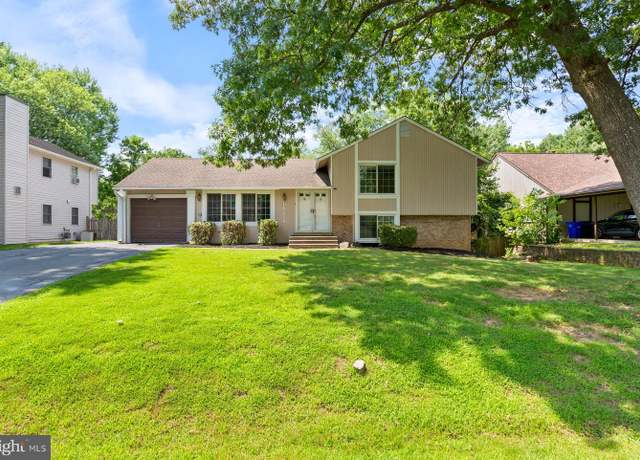 Property at 18324 Queen Elizabeth Dr, Olney, MD 20832, 4 beds, 3 baths