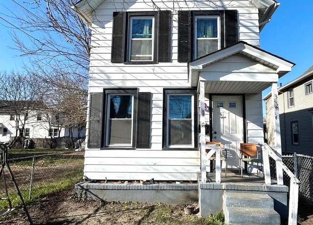 Property at 312 W Wood St, Vineland, NJ 08360, 2 beds, 1 bath