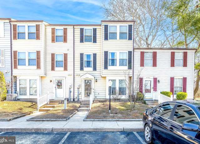 Property at 2703 Greenwood Dr, Lindenwold, NJ 08021, 1 bed, 1.5 baths