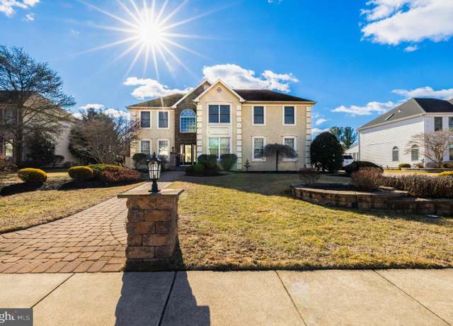 Property at 18 Tamwood Ln, Sewell, NJ 08080, 4 beds, 3.5 baths