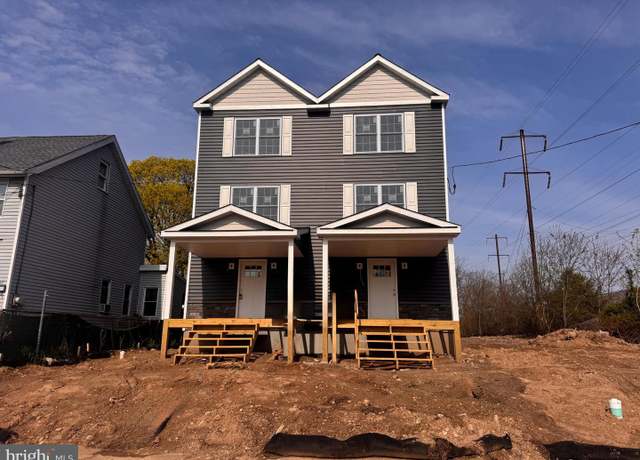 Property at 733 Spruce St, Bristol, PA 19007, 5 beds, 3.5 baths