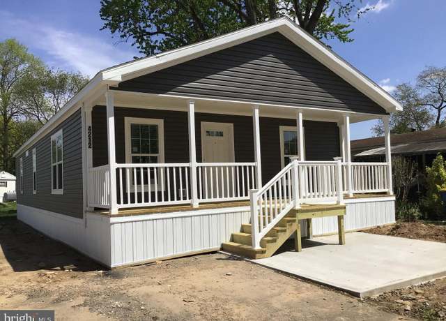 Property at 4212 Darby Dr, Morrisville, PA 19067, 3 beds, 2 baths