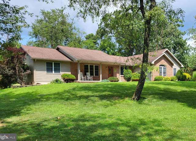 Property at 212 Walnut Dale Rd, Shippensburg, PA 17257, 4 beds, 3.5 baths