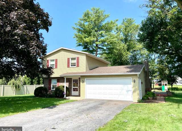 Property at 9 Buch Mill Rd, Lititz, PA 17543, 3 beds, 1.5 baths