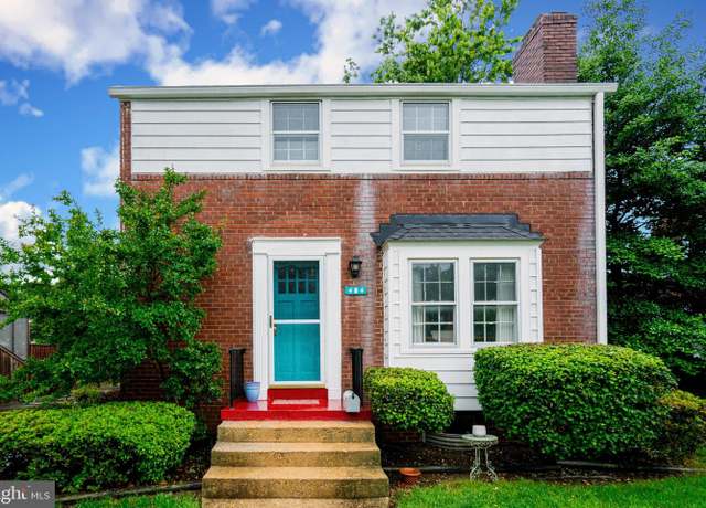 Property at 404 S Garfield St, Arlington, VA 22204, 3 beds, 1.5 baths