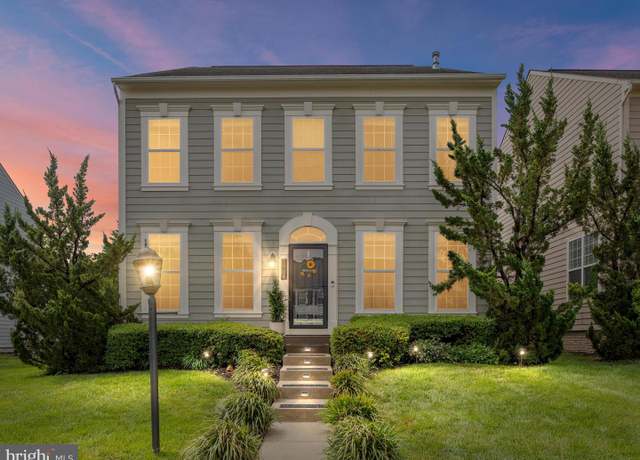 Property at 1504 Idlewild Blvd, Fredericksburg, VA 22401, 5 beds, 3.5 baths