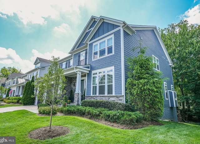 Property at 6513 Manor Ridge Ct, Falls Church, VA 22043, 5 beds, 5.5 baths
