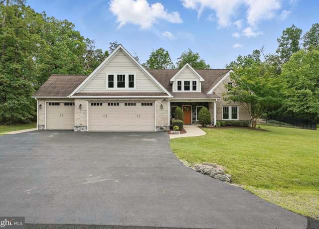 Property at 16009 Roland Park Pl, Gainesville, VA 20155, 5 beds, 4 baths