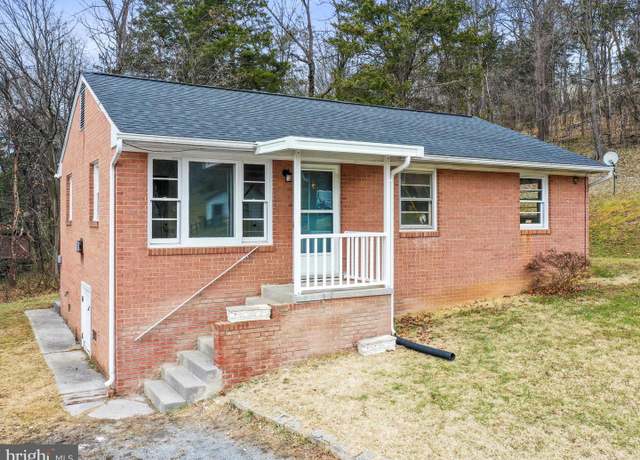 Property at 297 Locust Dr, Strasburg, VA 22657, 3 beds, 1 bath