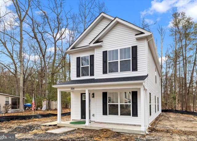 Property at 326 12th St, Colonial Beach, VA 22443, 3 beds, 2.5 baths