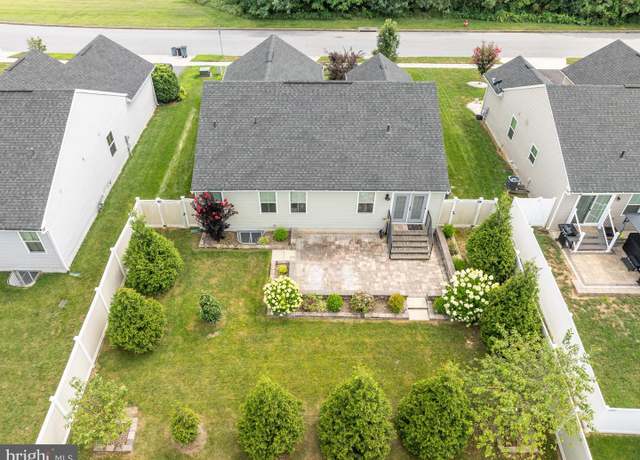 Property at 36 Ethan Cir, Martinsburg, WV 25403, 3 beds, 2 baths