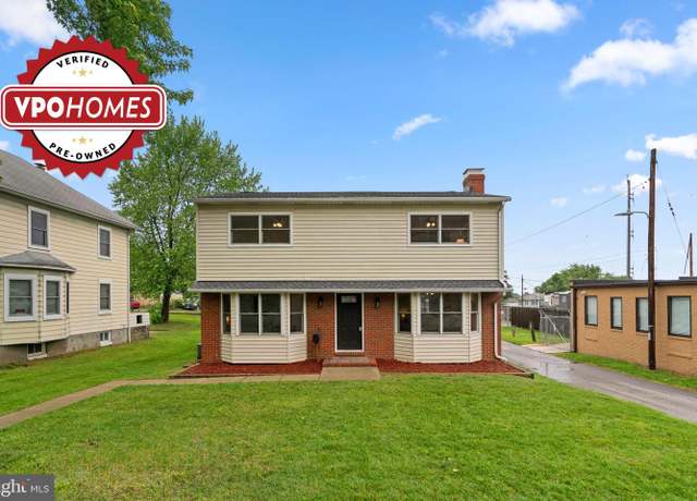 Property at 2 4th Ave, Baltimore, MD 21225, 4 beds, 3 baths