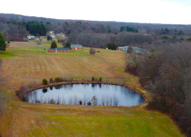 Property at 77 Mimosa Ln, Elkton, MD 21921, 9 beds, 5 baths