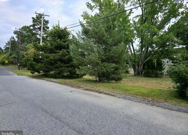 Property at 32 Kirk Ln, Pine Hill, NJ 08021