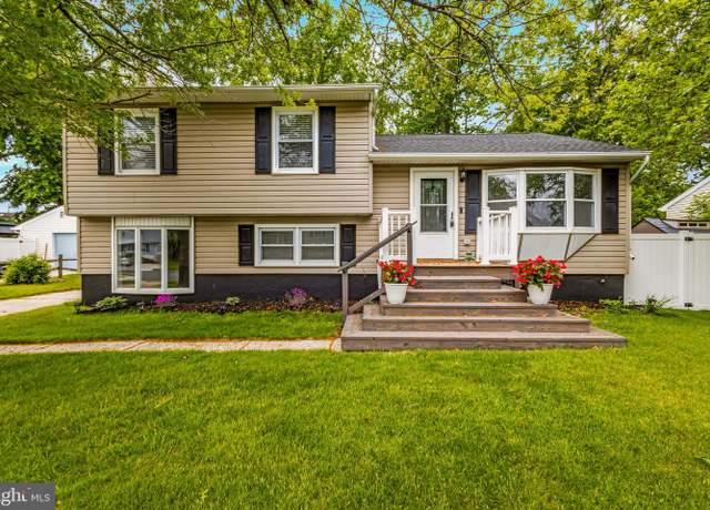 Property at 214 Roseann Ave, Cape May, NJ 08204, 3 beds, 2 baths